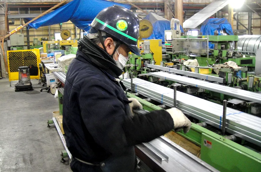 株式会社浦安建材総合センター 作業風景