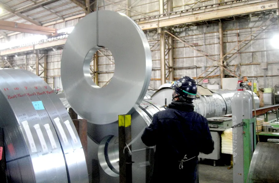 株式会社浦安建材総合センター 作業風景